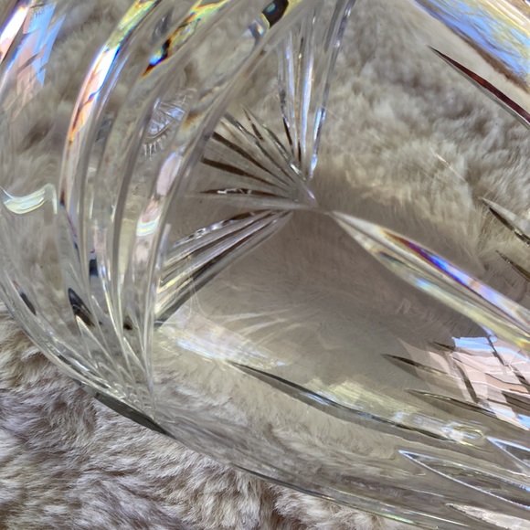 Exquisite Marquis by Waterford Vintage Crystal Calais 10” Hand-cut Vase - Picture 12 of 15